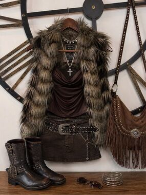 Guess Y2K Faux Fur Vest - Brown Stylish Layering Vest